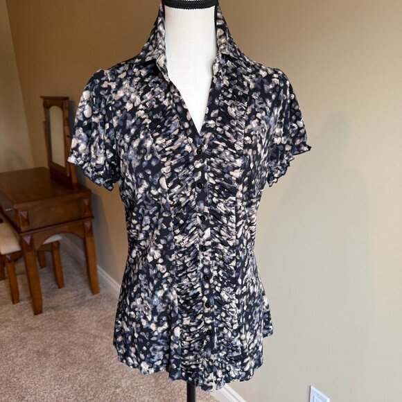 Reitmans brown black short sleeved buttoned ruched shirt - Picture 4 of 13